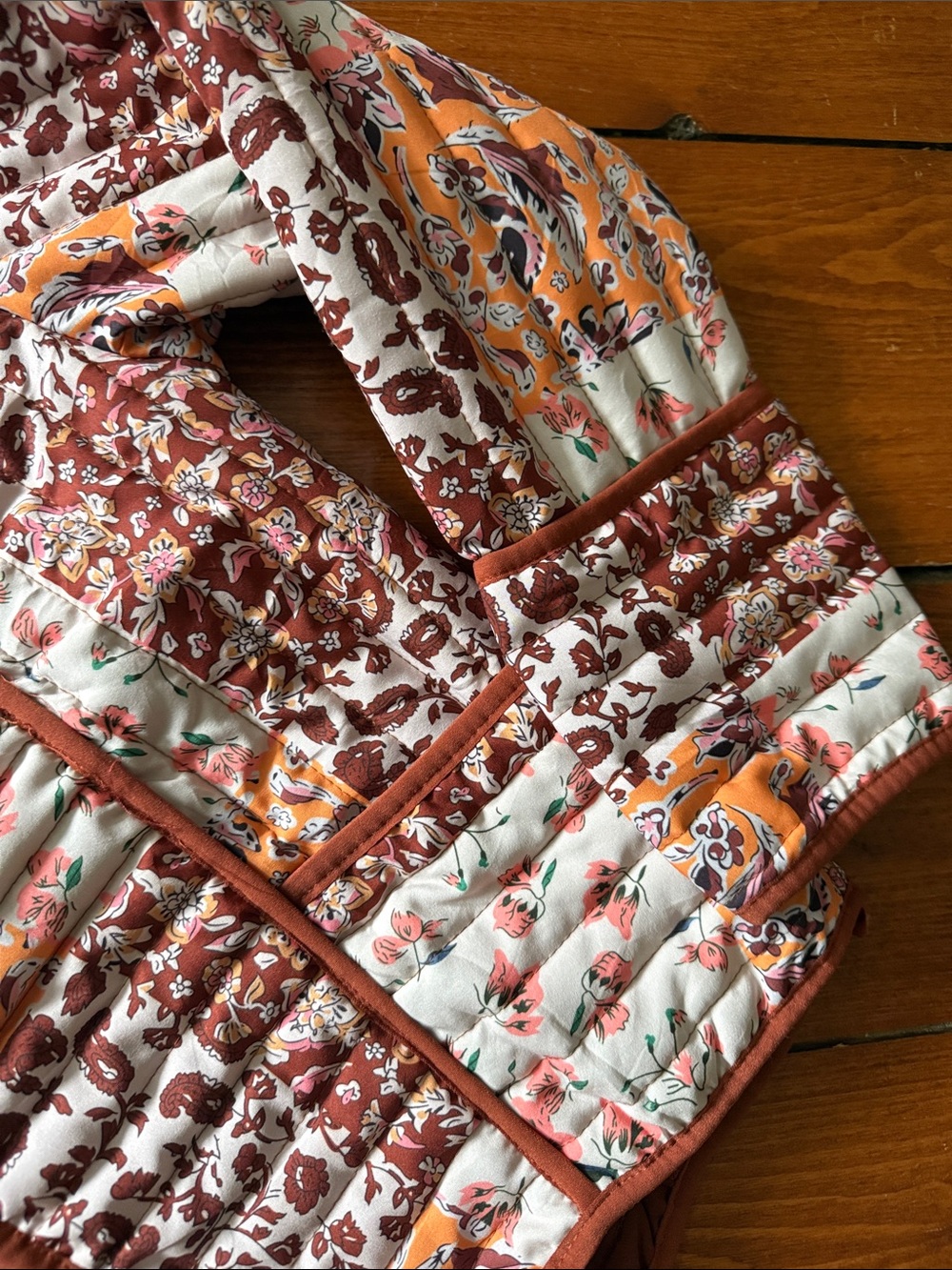 Floral Quilted Jacket in Rust & Light Blue - Picture 4 of 5